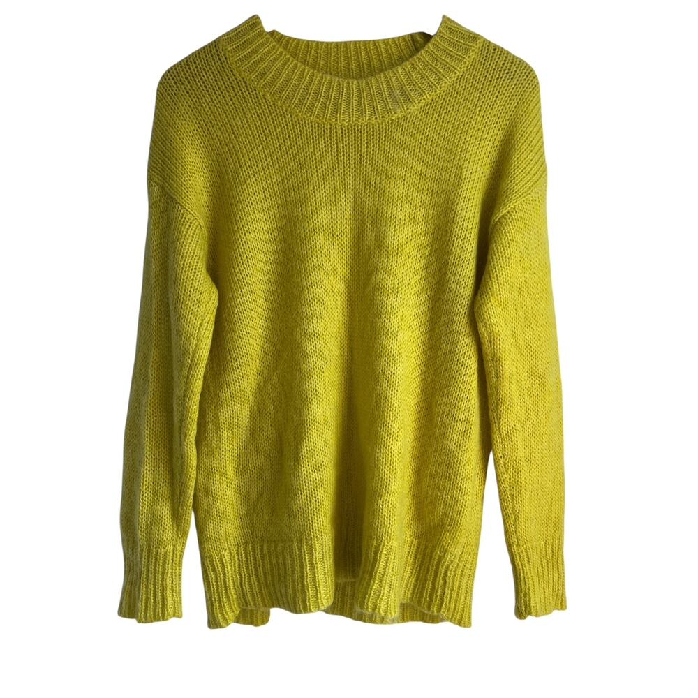 Bar III Women’s Size Medium Mohair Blend Chartreuse Crewneck‎ Knit Sweater